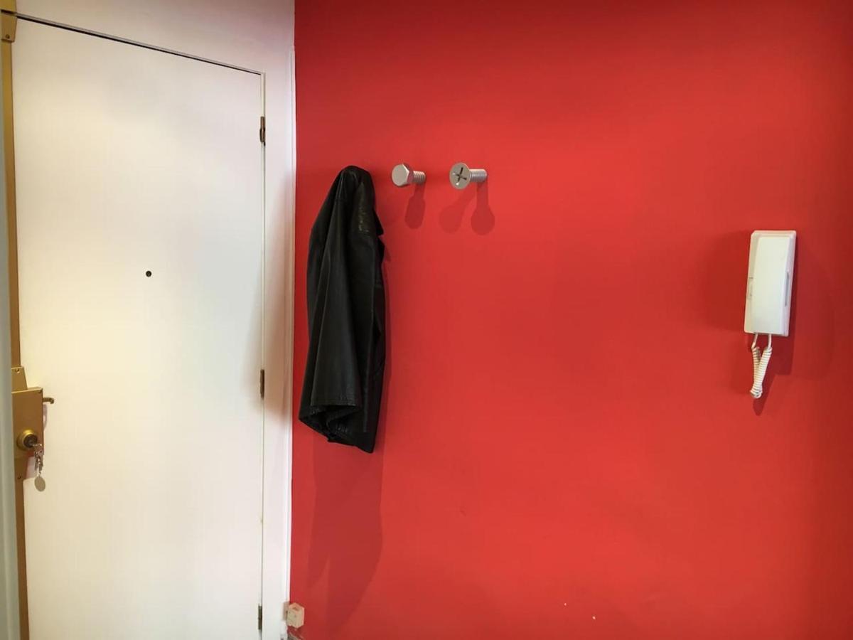 Piso céntrico 2 habitaciones cerca del mar Hospitalet De L'Infant Esterno foto